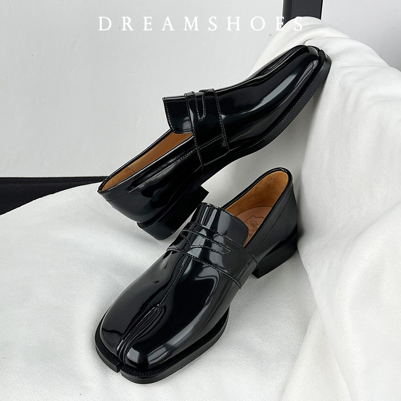 Tabi Shoes Slip On Loafer for  - Men'S Shoes Hush Puppies recension och pris